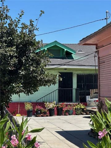 4618 Wall, Los Angeles, CA 90011