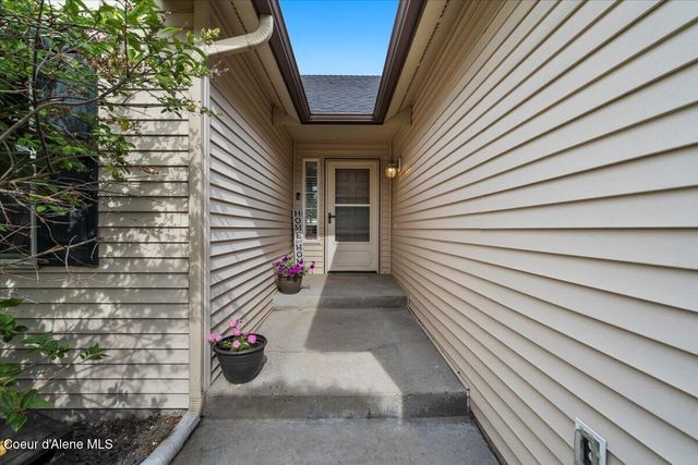 2324 N MACKENZIE DR, Post Falls, ID 83854