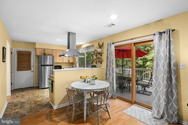 11822 RUTHERFORD DR, Fredericksburg, VA 22407