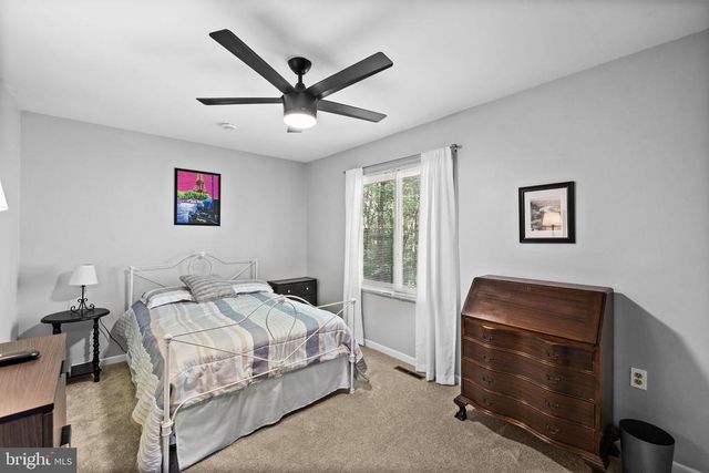 11822 RUTHERFORD DR, Fredericksburg, VA 22407