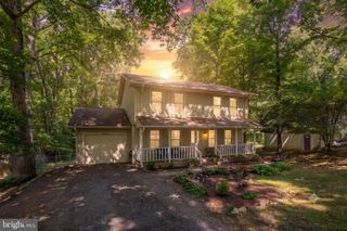 11822 RUTHERFORD DR, Fredericksburg, VA 22407