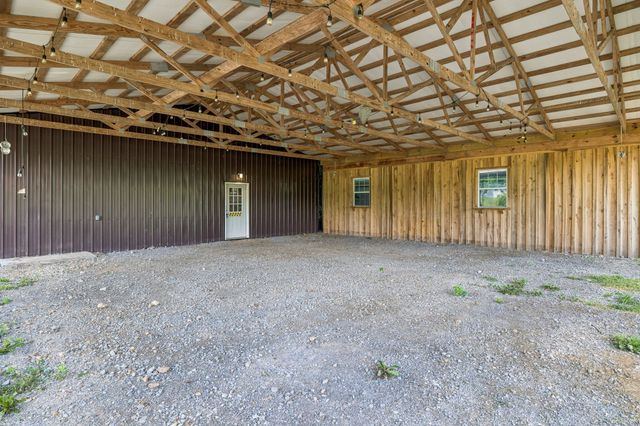 769 Echo Rd, Hartsville, TN 37074