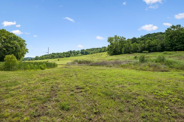 769 Echo Rd, Hartsville, TN 37074