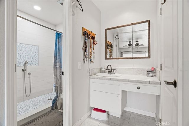 13931 La Jolla, Garden Grove, CA 92844