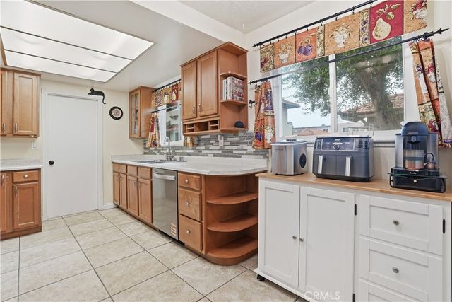 13931 La Jolla, Garden Grove, CA 92844