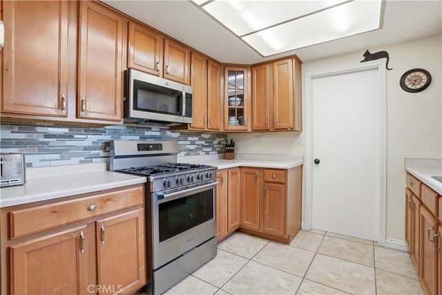 13931 La Jolla, Garden Grove, CA 92844
