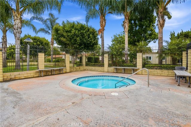 13931 La Jolla, Garden Grove, CA 92844