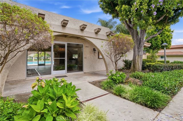 13931 La Jolla, Garden Grove, CA 92844