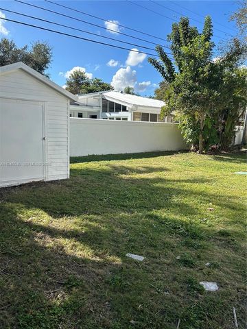 5840 SW 51st St, Miami, FL 33155