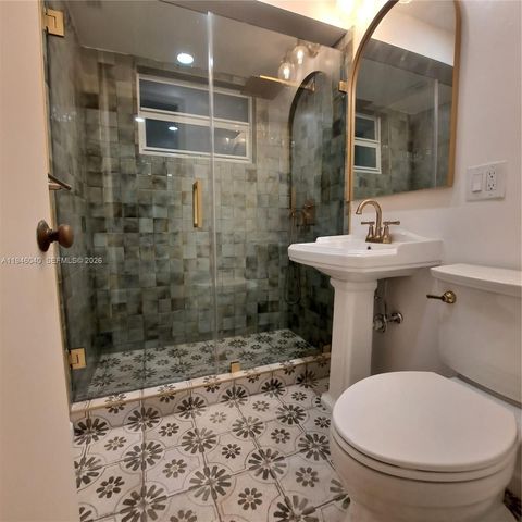 5840 SW 51st St, Miami, FL 33155