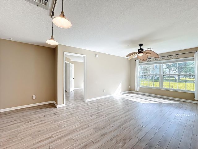 3960 SOUTHPOINTE DRIVE 515, Orlando, FL 32822