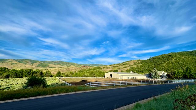 2334 S FALCON WAY, Huntsville, UT 84317