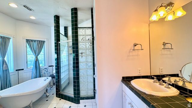 2334 S FALCON WAY, Huntsville, UT 84317