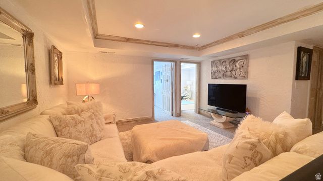 2334 S FALCON WAY, Huntsville, UT 84317
