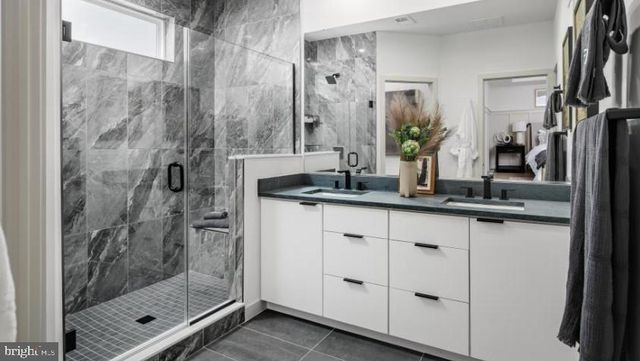 22086 MIDMOORE DR, Ashburn, VA 20148