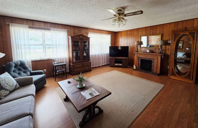 102 S CLAIRE Drive, Perry, FL 32348