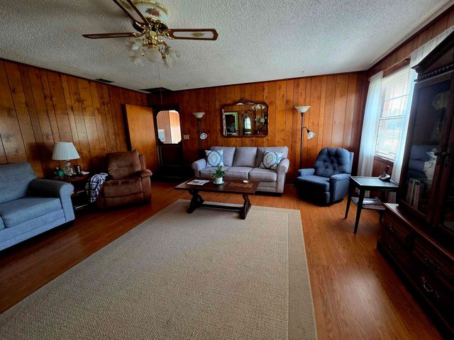 102 S CLAIRE Drive, Perry, FL 32348