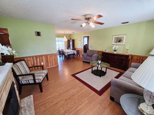 102 S CLAIRE Drive, Perry, FL 32348