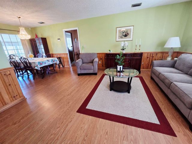 102 S CLAIRE Drive, Perry, FL 32348