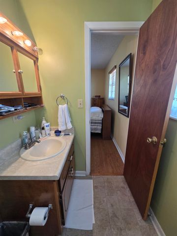 102 S CLAIRE Drive, Perry, FL 32348