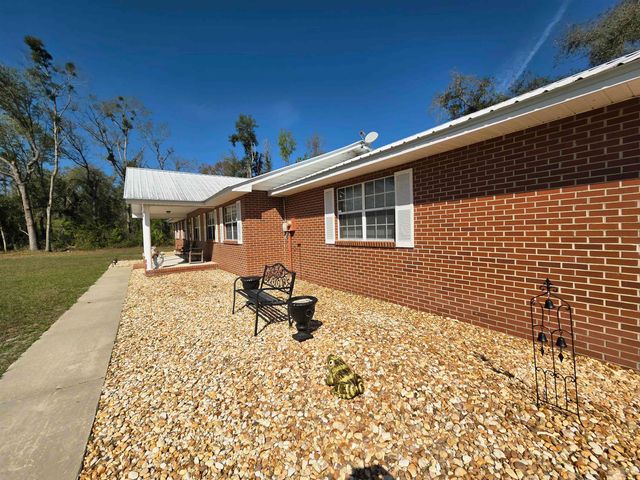 102 S CLAIRE Drive, Perry, FL 32348