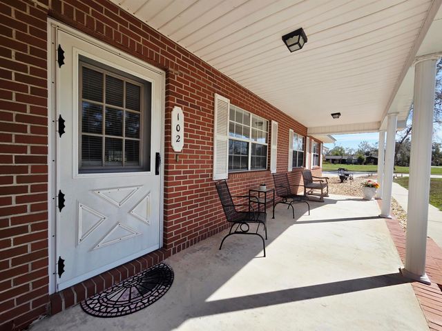 102 S CLAIRE Drive, Perry, FL 32348