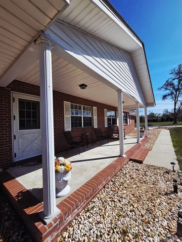 102 S CLAIRE Drive, Perry, FL 32348