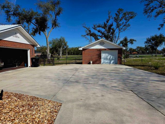 102 S CLAIRE Drive, Perry, FL 32348