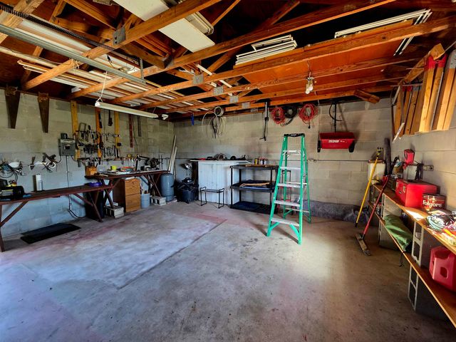 102 S CLAIRE Drive, Perry, FL 32348