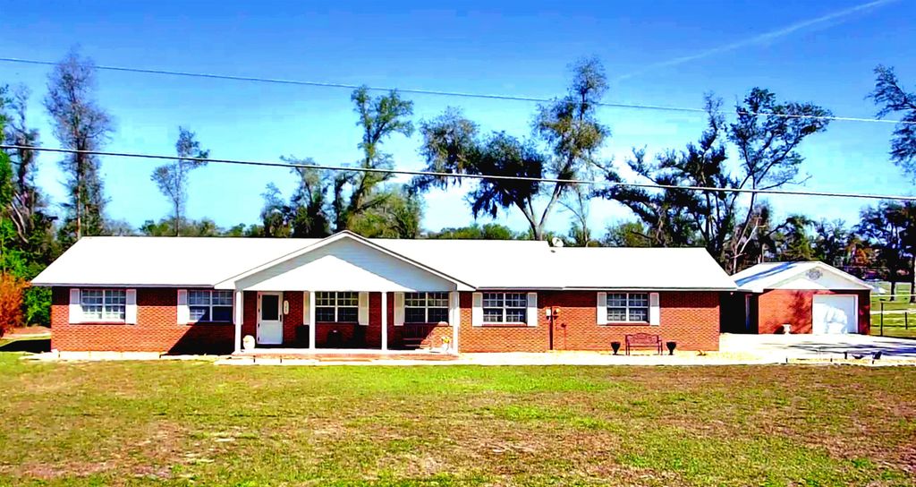 102 S CLAIRE Drive, Perry, FL 32348