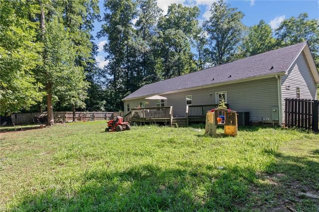 6324 Garden Court, Pleasant Garden, NC 27313