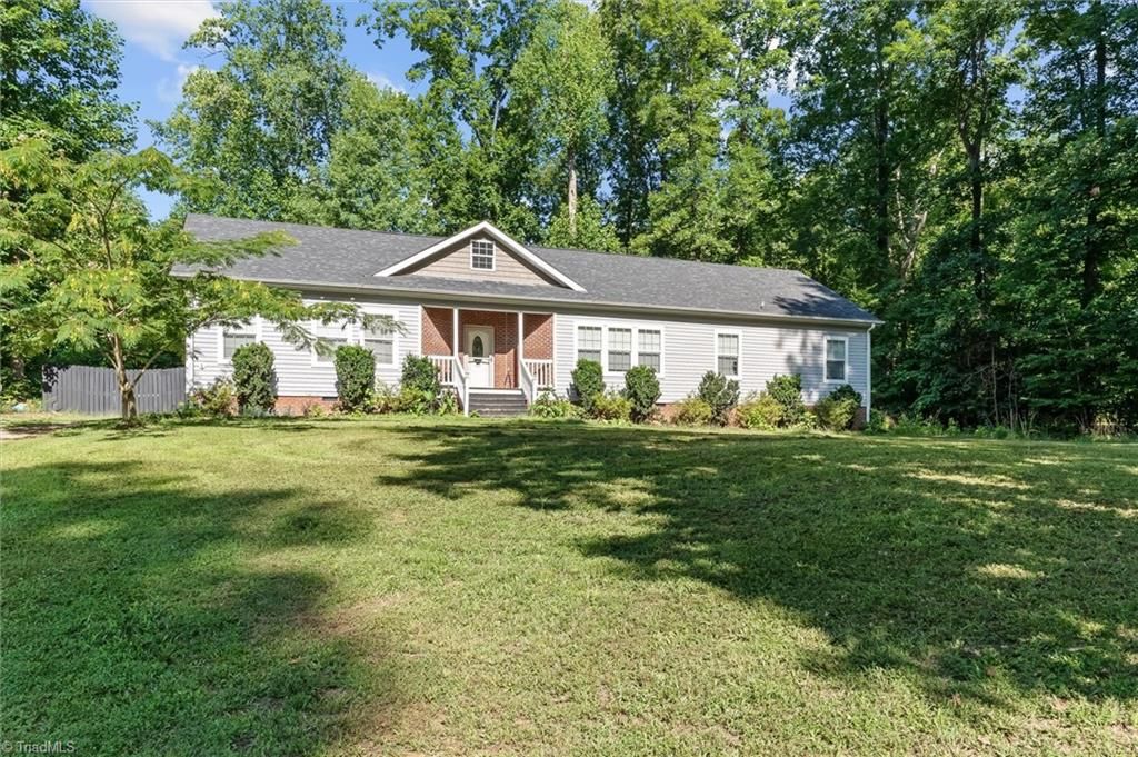 6324 Garden Court, Pleasant Garden, NC 27313