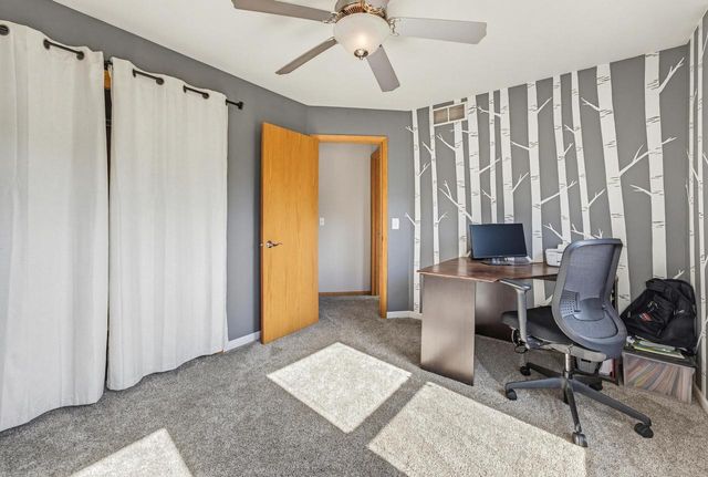 1709 Schmidt ROAD, West Bend, WI 53090