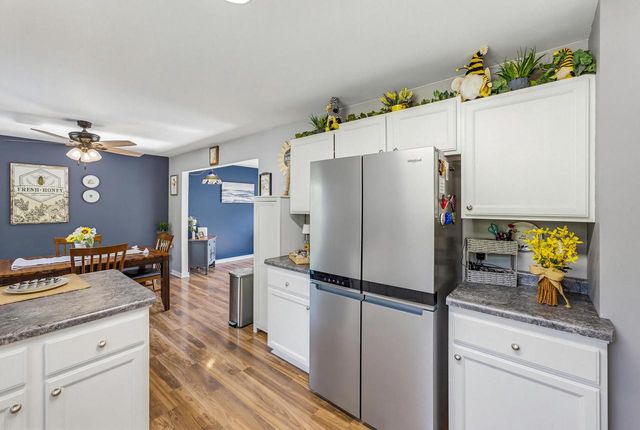 1709 Schmidt ROAD, West Bend, WI 53090