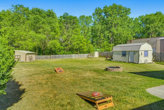 1709 Schmidt ROAD, West Bend, WI 53090