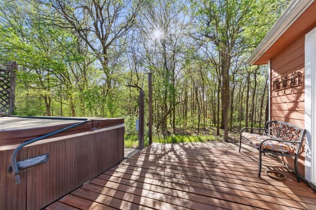 399 Upper Elgin River RD, Elgin, TX 78621