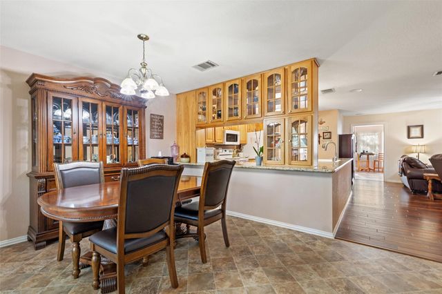 399 Upper Elgin River RD, Elgin, TX 78621