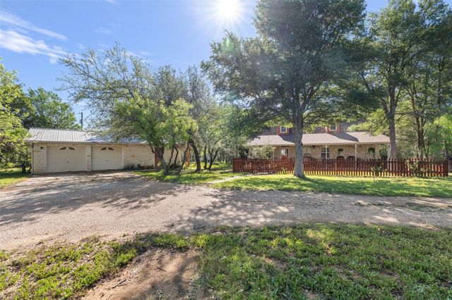 399 Upper Elgin River RD, Elgin, TX 78621
