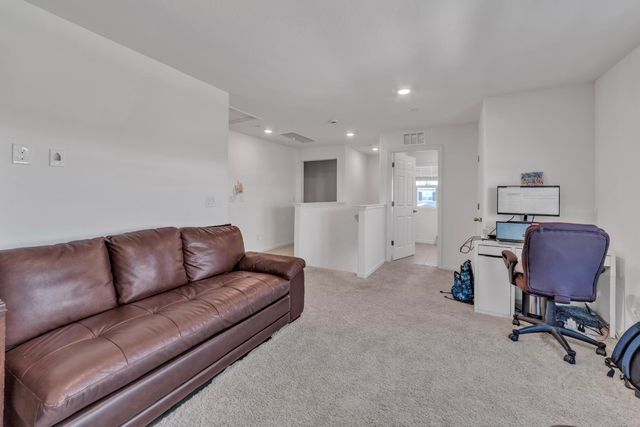 4550 Spring Harvest Dr, Folsom, CA 95630