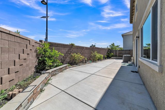 4550 Spring Harvest Dr, Folsom, CA 95630