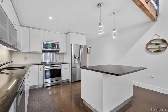 432 E Parent Avenue, Royal Oak, MI 48067