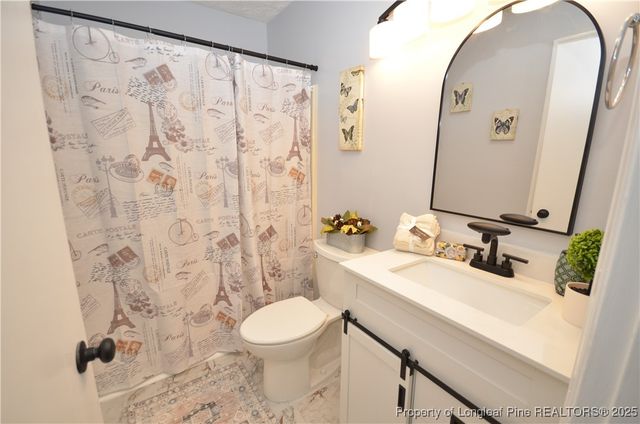 3235 Glenmore Drive, Hope Mills, NC 28348