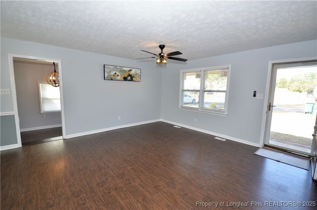 3235 Glenmore Drive, Hope Mills, NC 28348