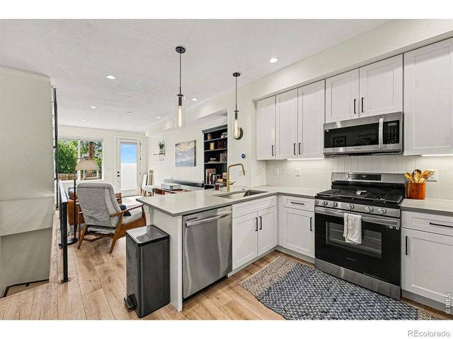 2016 W 46th Avenue, Denver, CO 80211