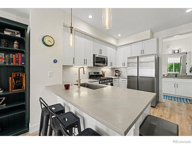 2016 W 46th Avenue, Denver, CO 80211