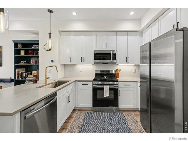 2016 W 46th Avenue, Denver, CO 80211