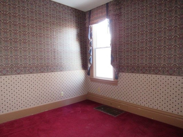 206 Lookout Avenue, Charleroi Boro, PA 15022