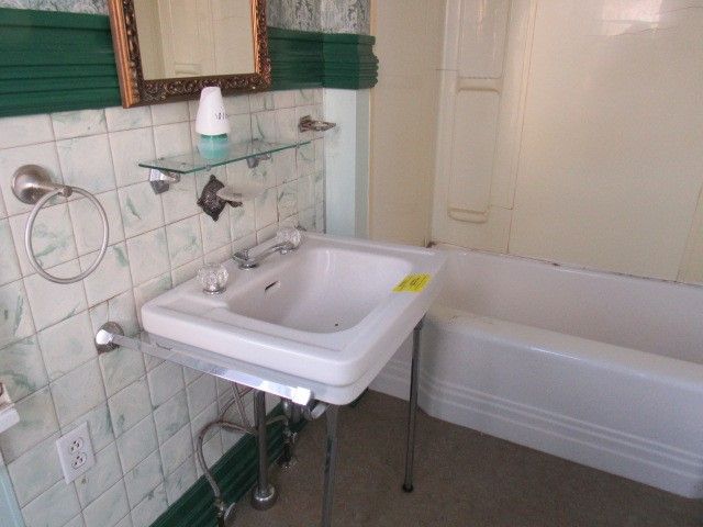 206 Lookout Avenue, Charleroi Boro, PA 15022