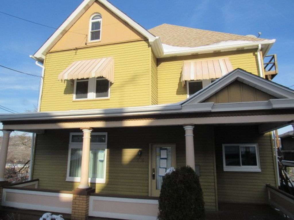 206 Lookout Avenue, Charleroi Boro, PA 15022