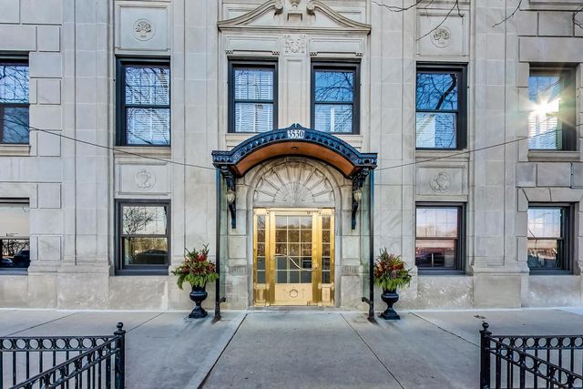 3530 N LAKE SHORE Drive 10A, Chicago, IL 60657